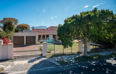Property For Sale in Meadowridge, Cape Town