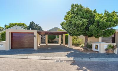 Simplex For Sale in Bergvliet, Cape Town